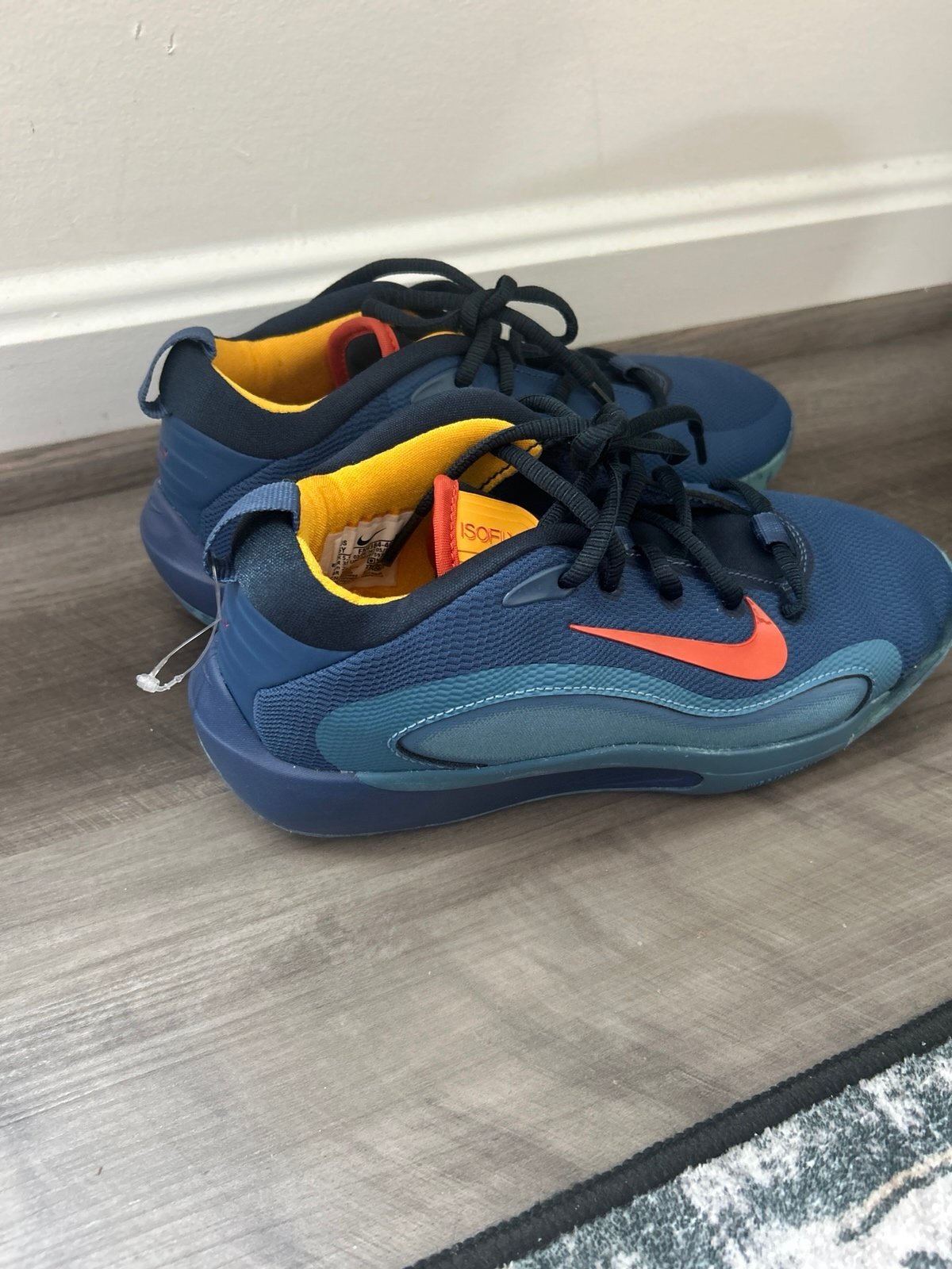 Detail view of Nike IsoFly Mystic Navy denim-style sneaker