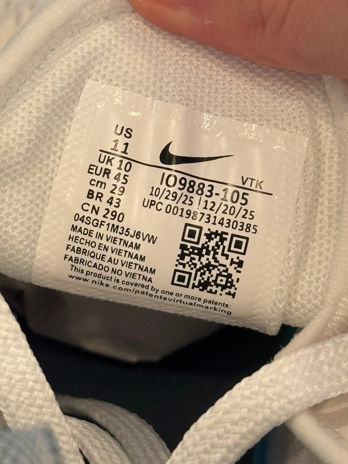 Angled view of Nike Air Max 270 Premium white and green men's size 11 sneaker
