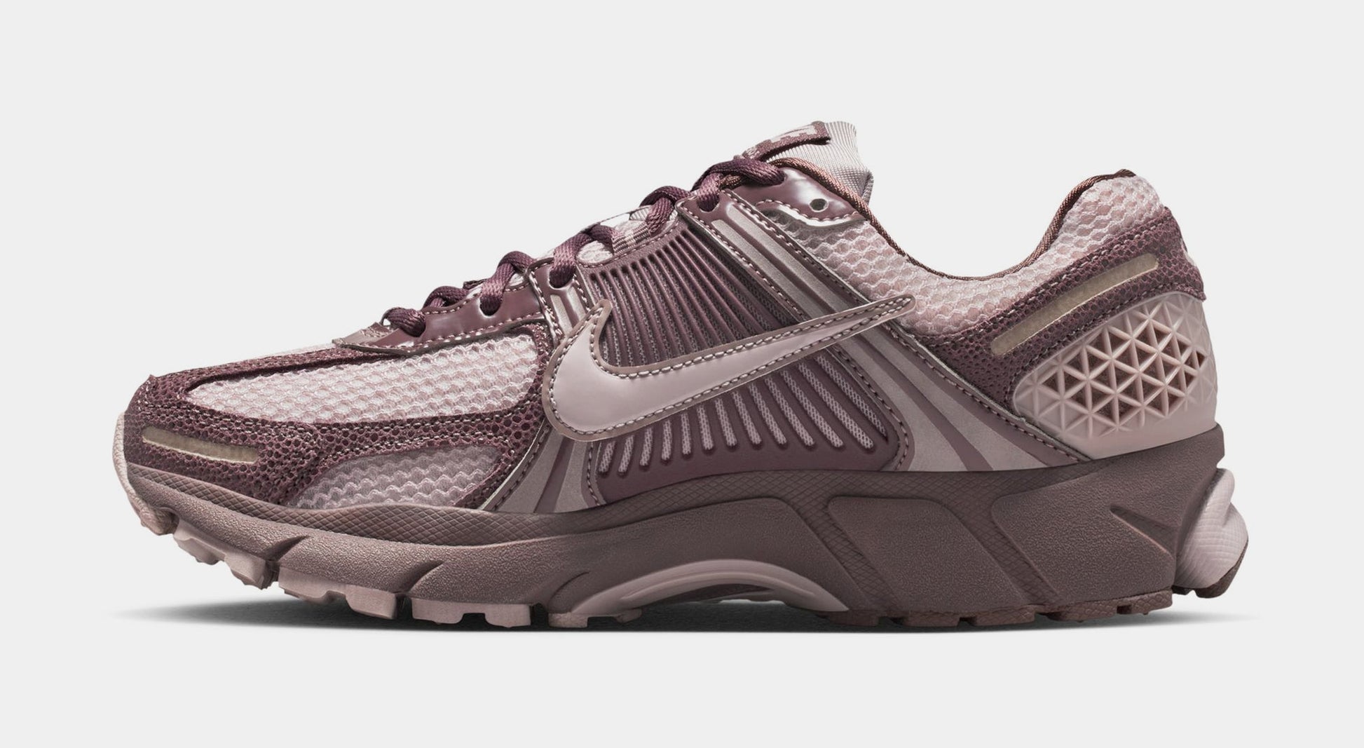 Nike Zoom Vomero 5 Stingray II6236-500 Tattoo Particle Rose medial side view